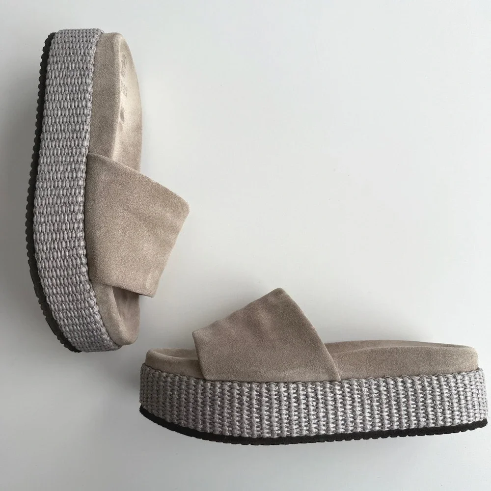 Brunello Cuchinelli EUC Suede Raffia Platform Slide Taupe Gray Sandal EU 39 US 9